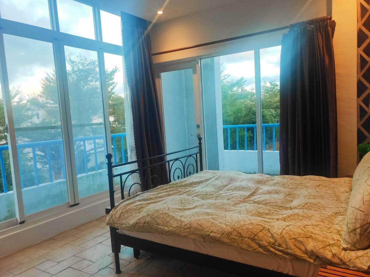 Oia Cafe B&B Taitung Bagian luar foto