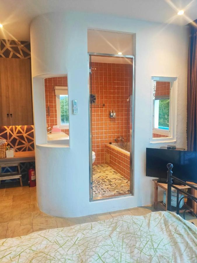 Oia Cafe B&B Taitung Bagian luar foto