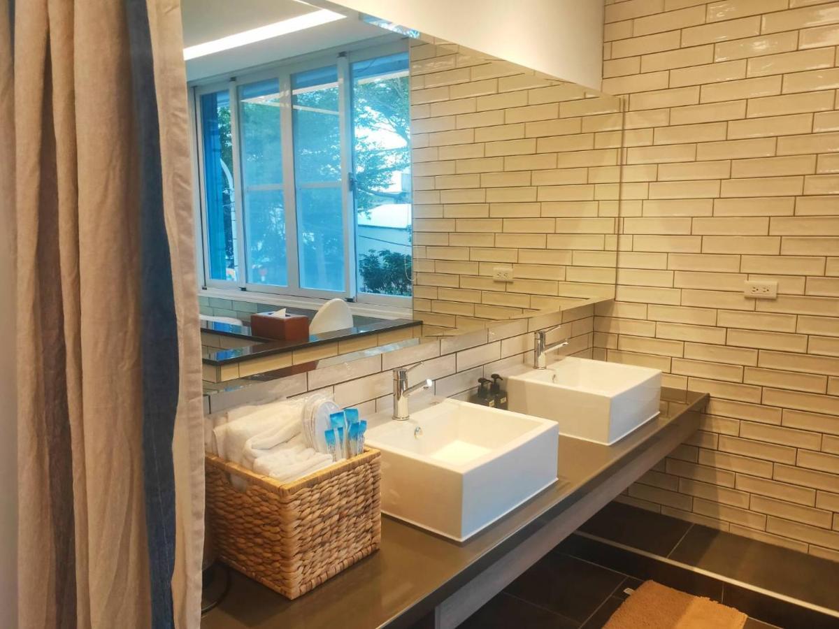 Oia Cafe B&B Taitung Bagian luar foto