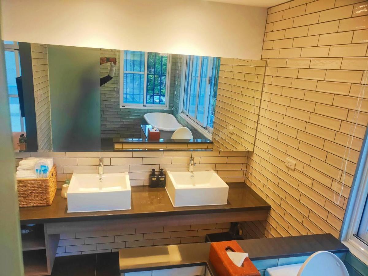 Oia Cafe B&B Taitung Bagian luar foto
