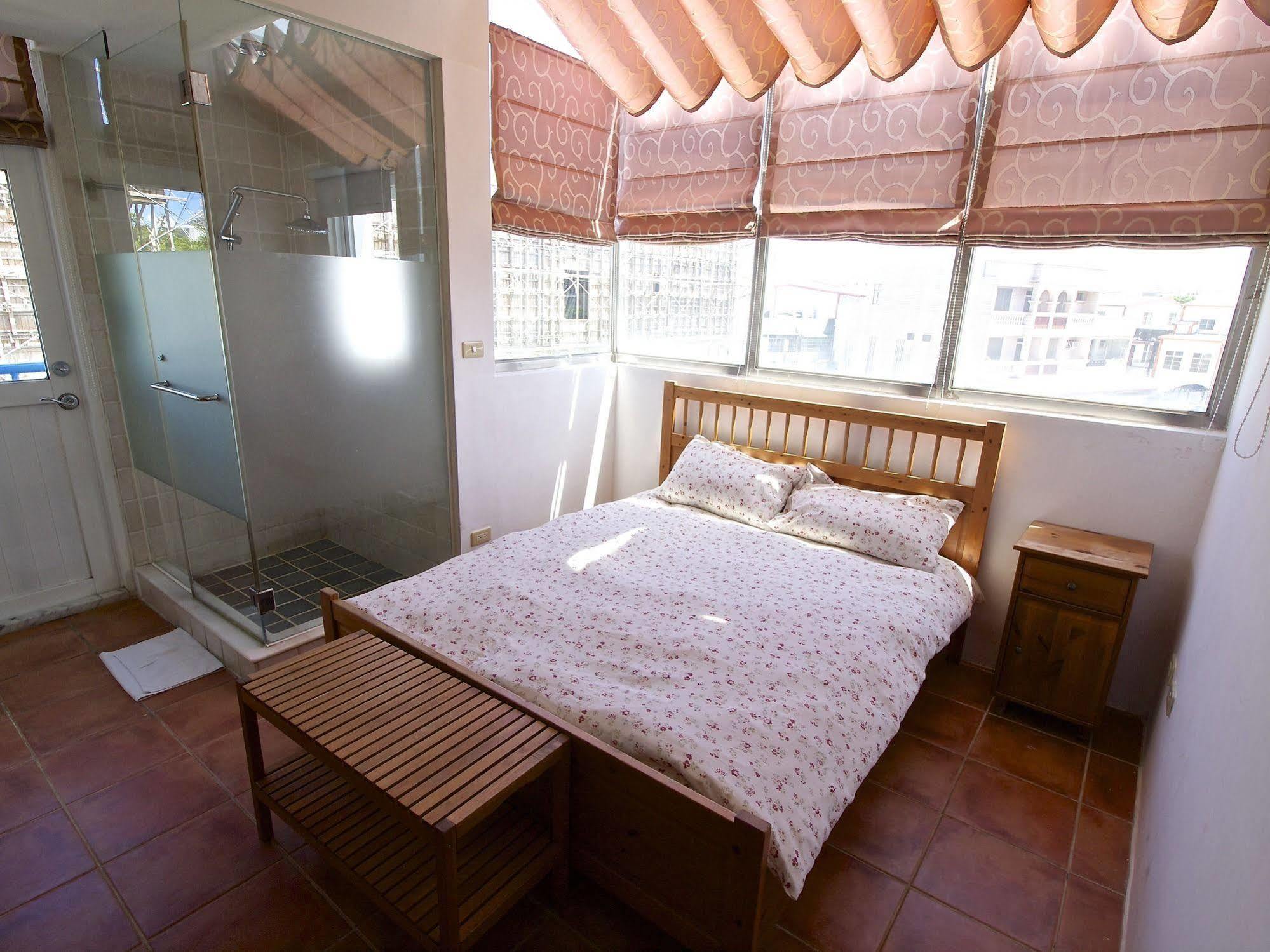 Oia Cafe B&B Taitung Bagian luar foto