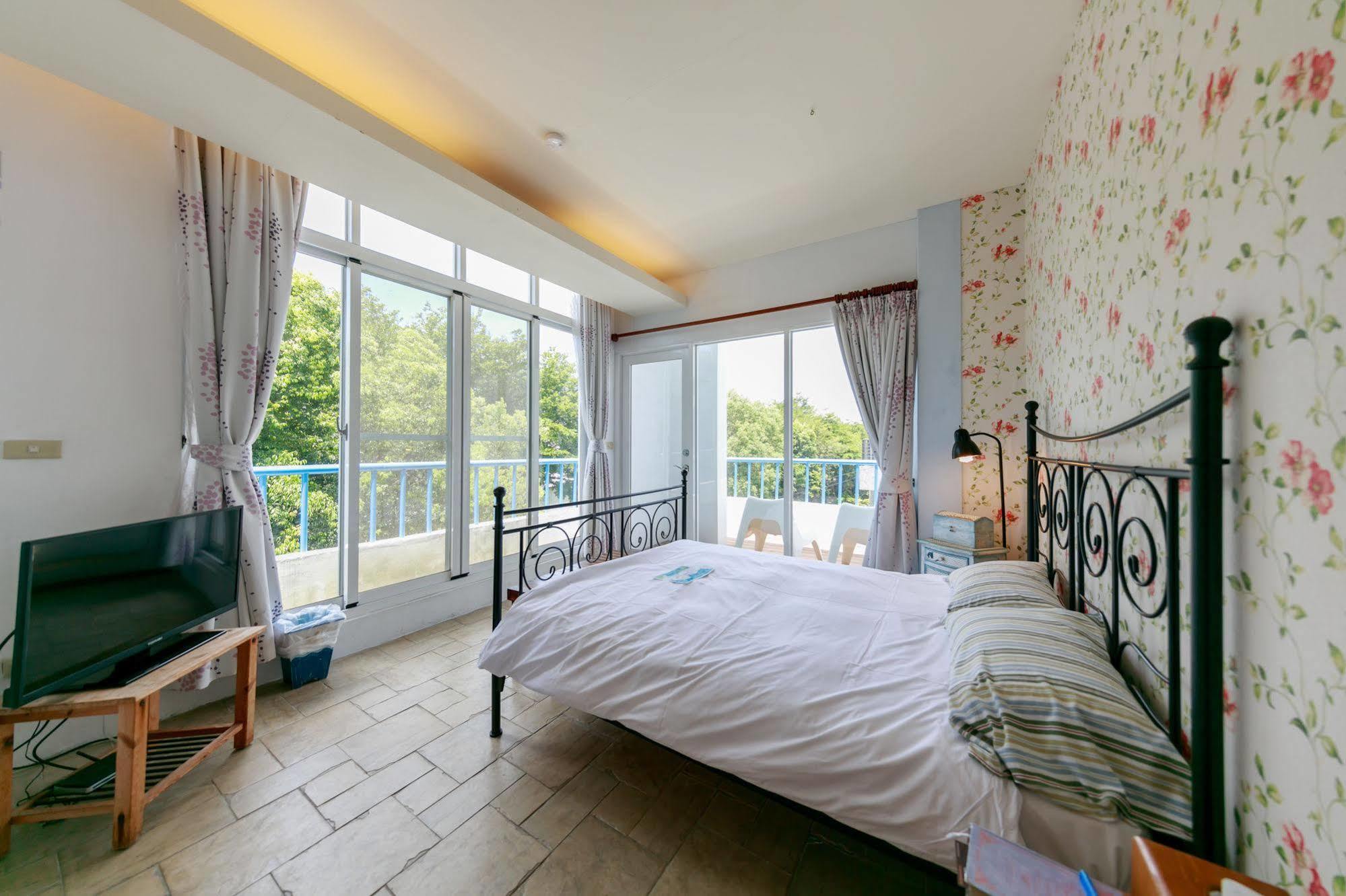 Oia Cafe B&B Taitung Bagian luar foto