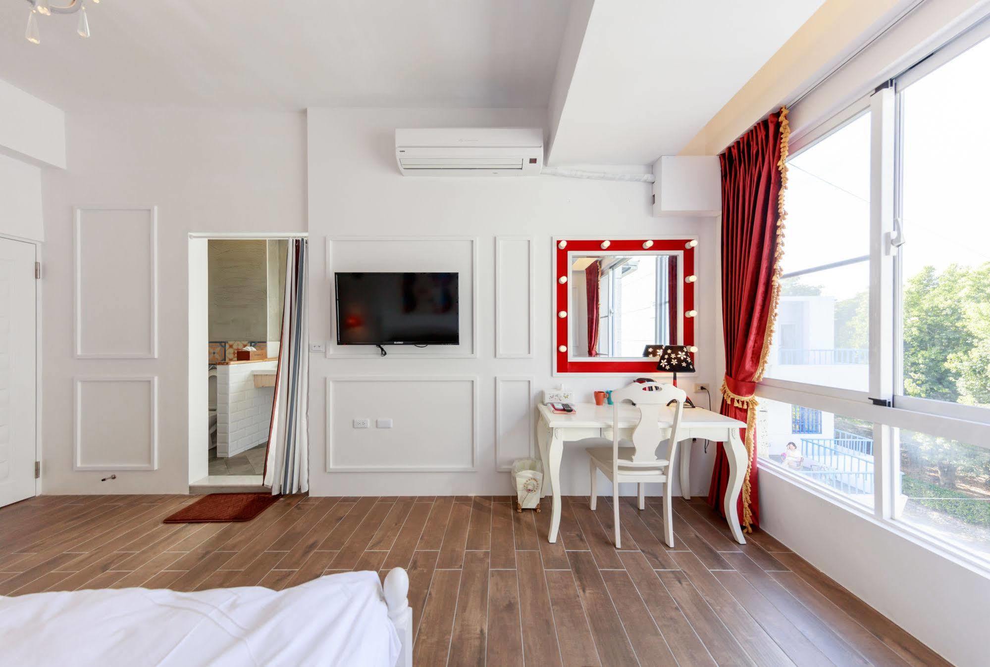 Oia Cafe B&B Taitung Bagian luar foto
