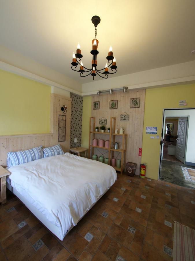 Oia Cafe B&B Taitung Bagian luar foto